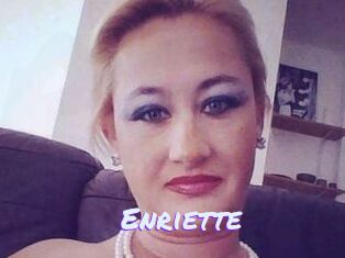 Enriette Rencontre Mature