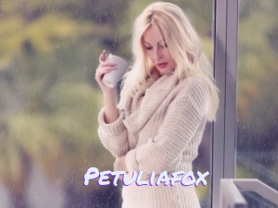 Petuliafox